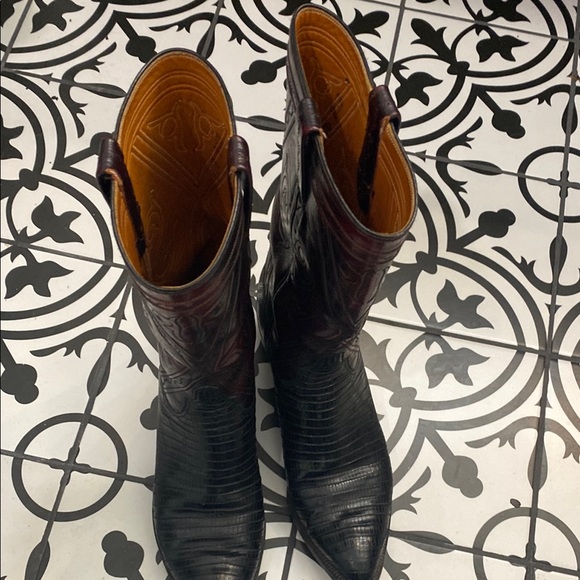 Men's Black and Maroon Cowboy Boots - Picture 7 of 11